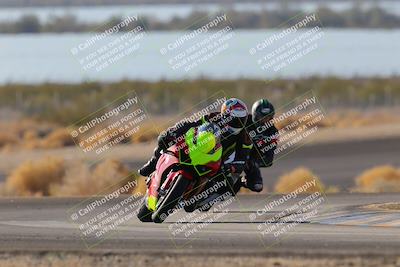 media/Dec-18-2022-SoCal Trackdays (Sun) [[8099a50955]]/Turn 14 (940am)/